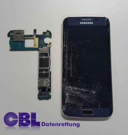 Samsung S6 edge zur Datenrettung zerlegt